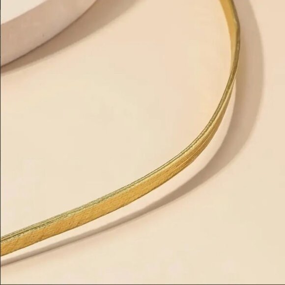 14K Gold Filled Minimalistic Choker Necklace - Picture 3 of 4